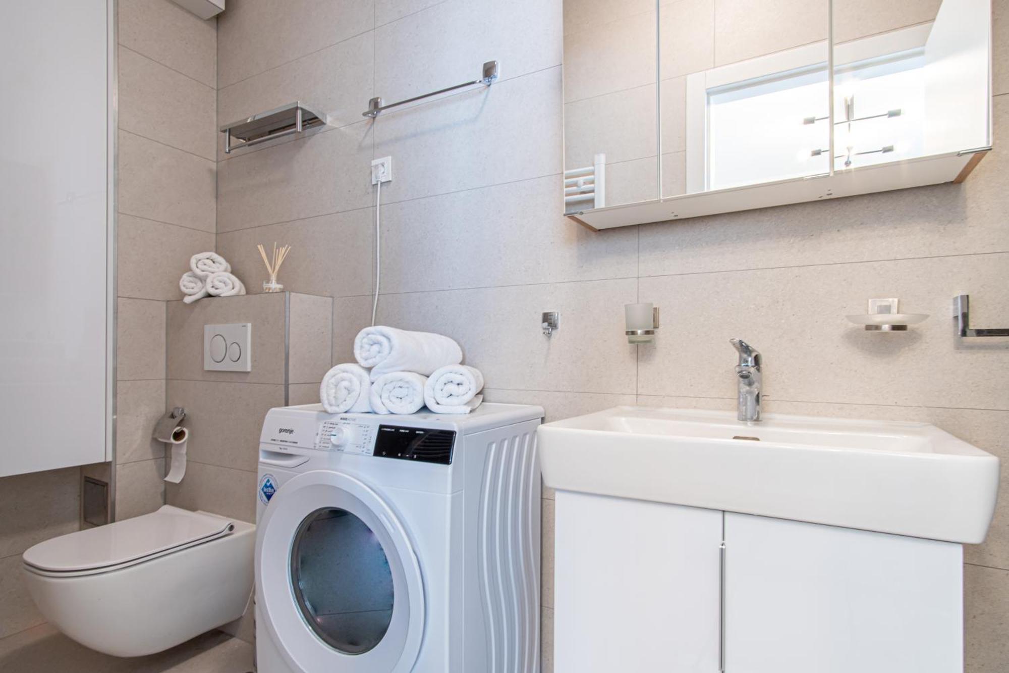 Ledeno More Luxury Apartments スプリト エクステリア 写真