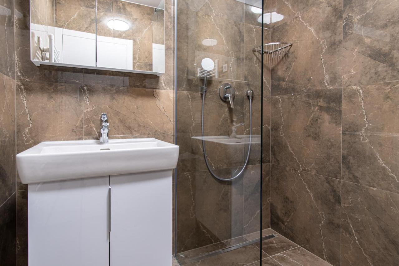 Ledeno More Luxury Apartments スプリト エクステリア 写真