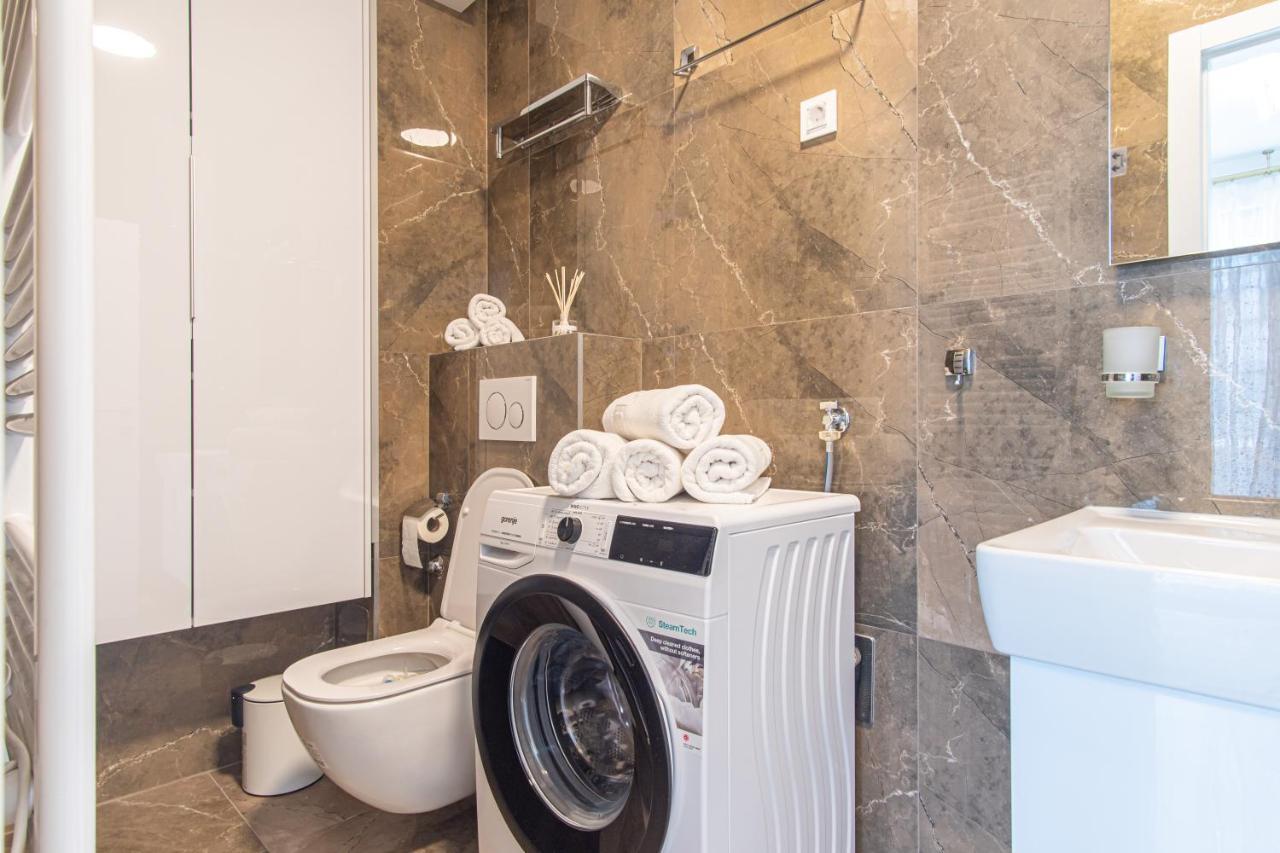 Ledeno More Luxury Apartments スプリト エクステリア 写真